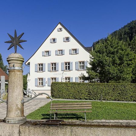 Hotel Hofgut Sternen - Wohnen In Kunst Und Kultur Breitnau Exterior foto