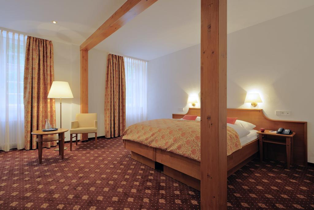 Hotel Hofgut Sternen - Wohnen In Kunst Und Kultur Breitnau Exterior foto