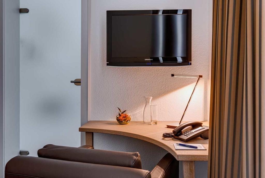 Hotel Hofgut Sternen - Wohnen In Kunst Und Kultur Breitnau Exterior foto
